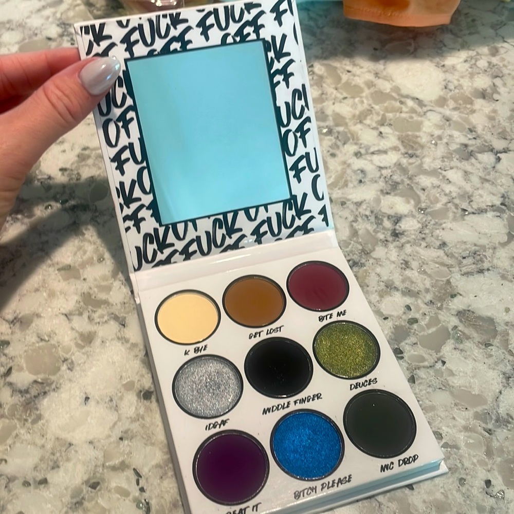 Bh cosmetics f*** off eyeshadow palette